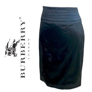 Vintage Burberry Black Satin Tuxedo Pleat Pencil Skirt Fully Lined Stretch Sz 6